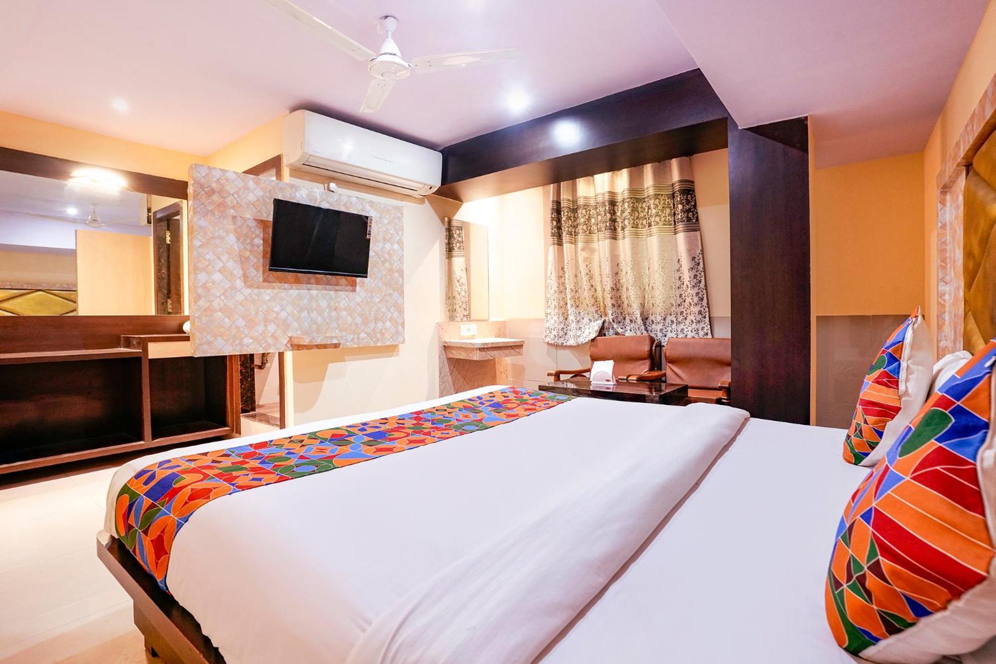 Fabhotel Everest Vashi Exterior foto